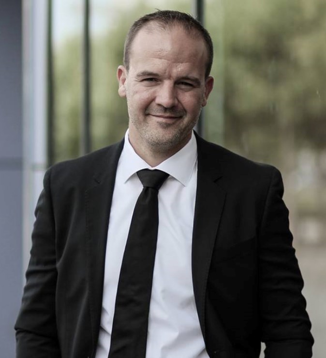 Herr Ulrich Damoser .