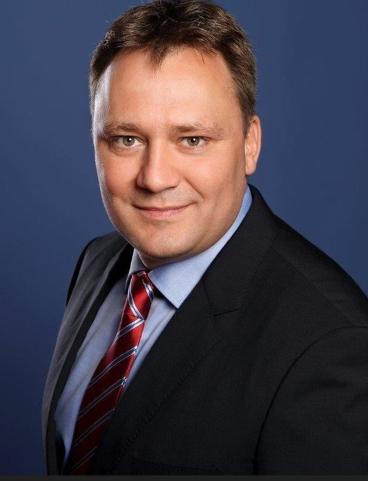 Herr André Silva de Jesus .